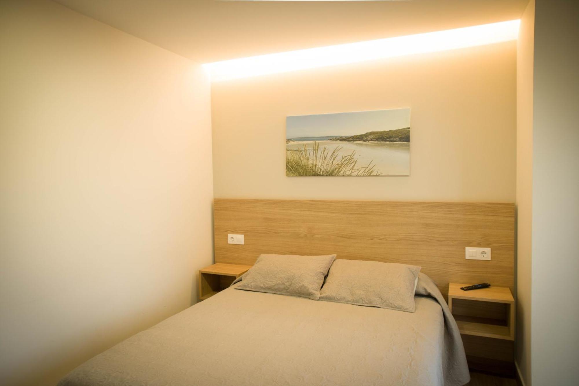 Apartamentos Turisticos Haz Amigo Muxia Room photo