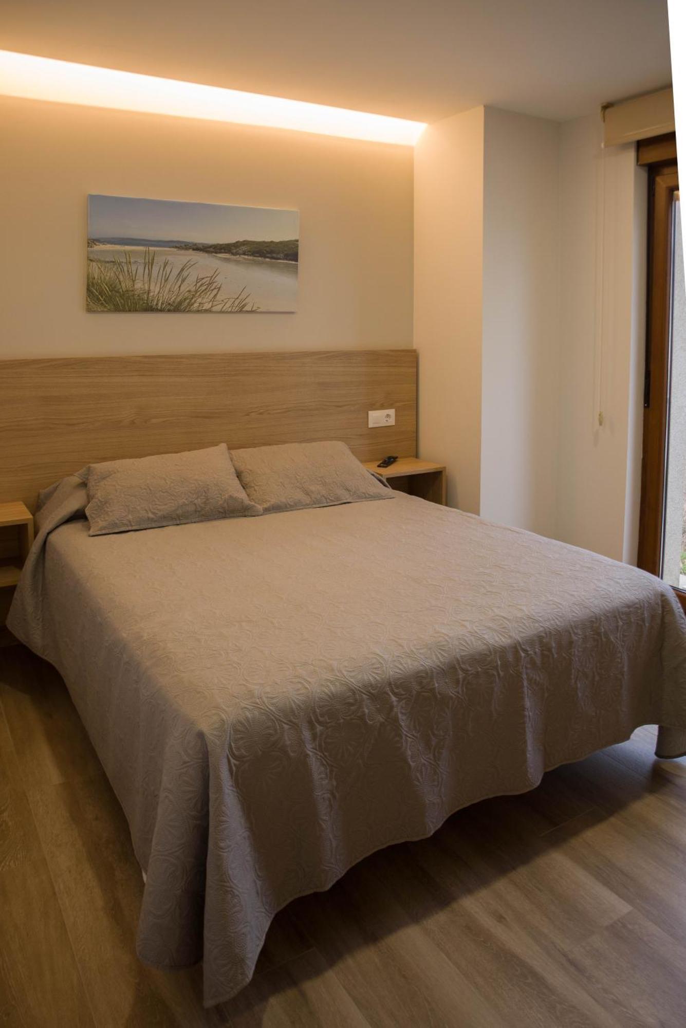 Apartamentos Turisticos Haz Amigo Muxia Room photo