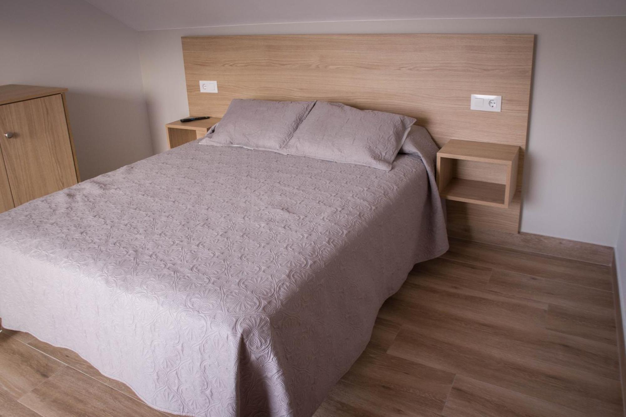 Apartamentos Turisticos Haz Amigo Muxia Room photo